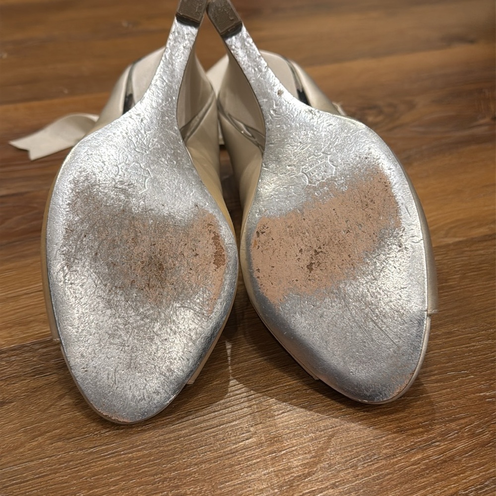 NINA Emma Crystal Embellished Champagne Satin Peep-Toe Wedges (Size: 10M) EUC - Picture 9 of 11